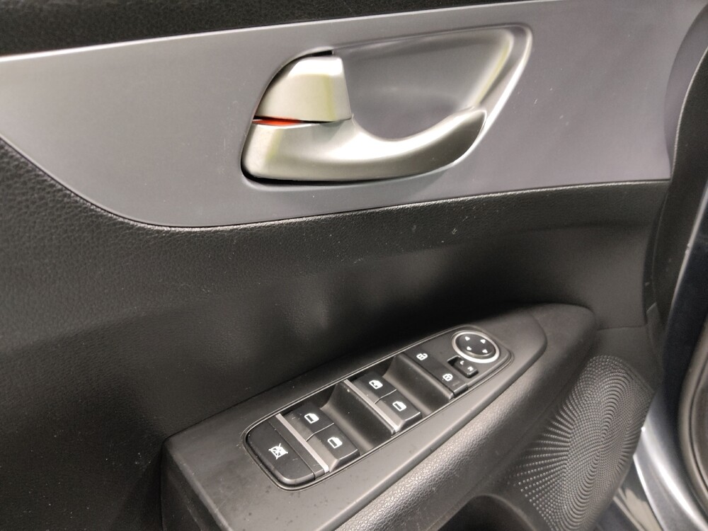 2022 Kia Forte in Columbus, OH 43231 - 18131229 27