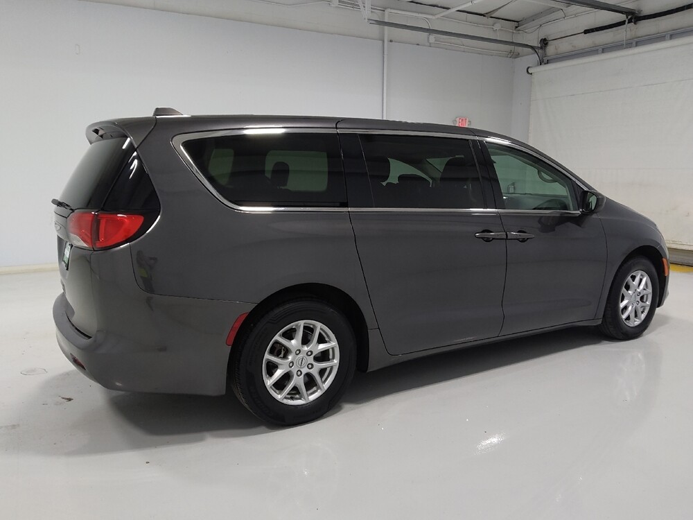 2022 Chrysler Voyager in Columbus, OH 43231 - 18131236 10