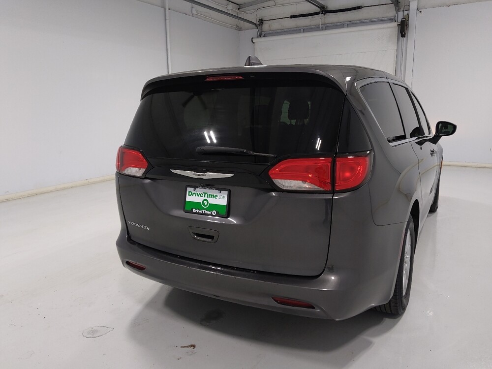 2022 Chrysler Voyager in Columbus, OH 43231 - 18131236 7