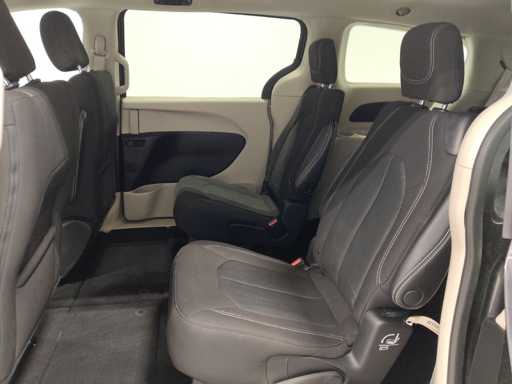 2022 Chrysler Voyager in Columbus, OH 43231 - 18131236 18