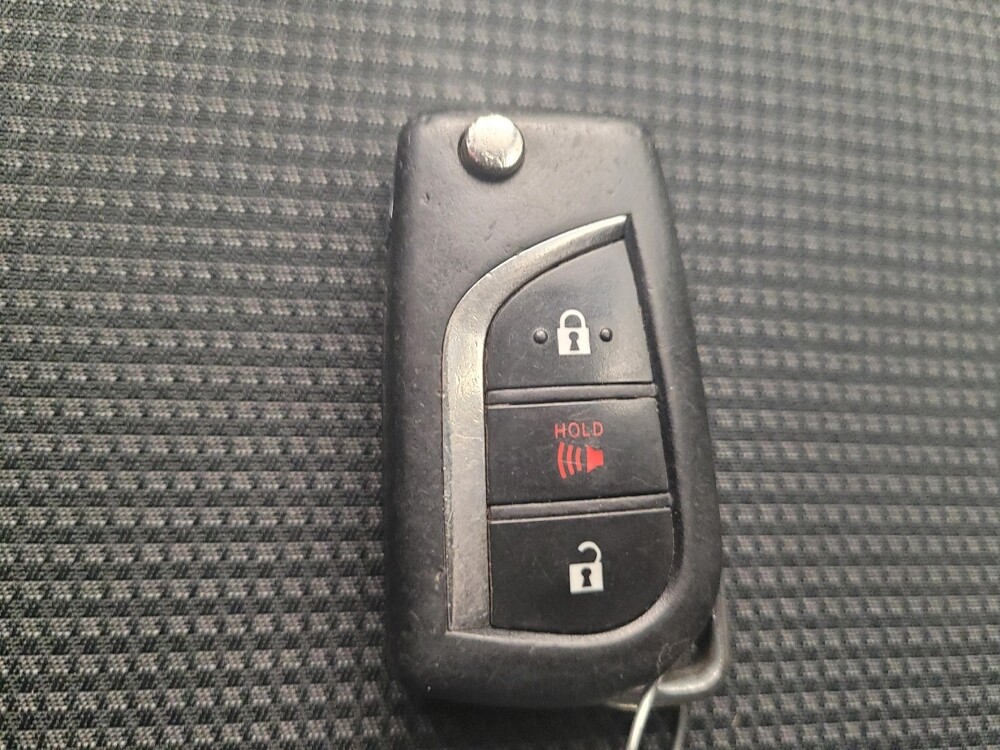 2021 Toyota RAV4 in Louisville, KY 40258 - 18131238 32