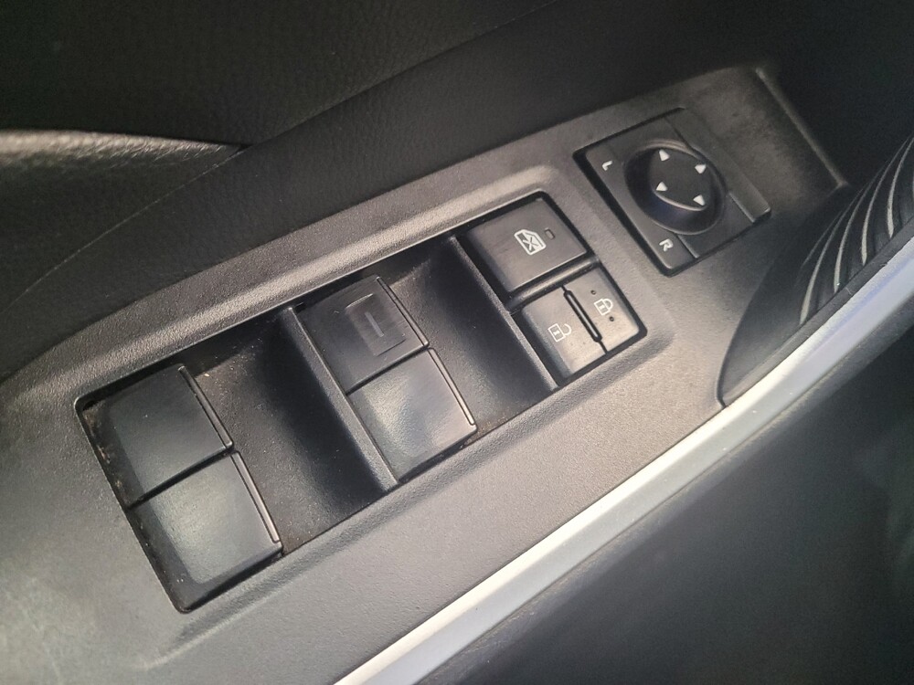 2021 Toyota RAV4 in Louisville, KY 40258 - 18131238 27