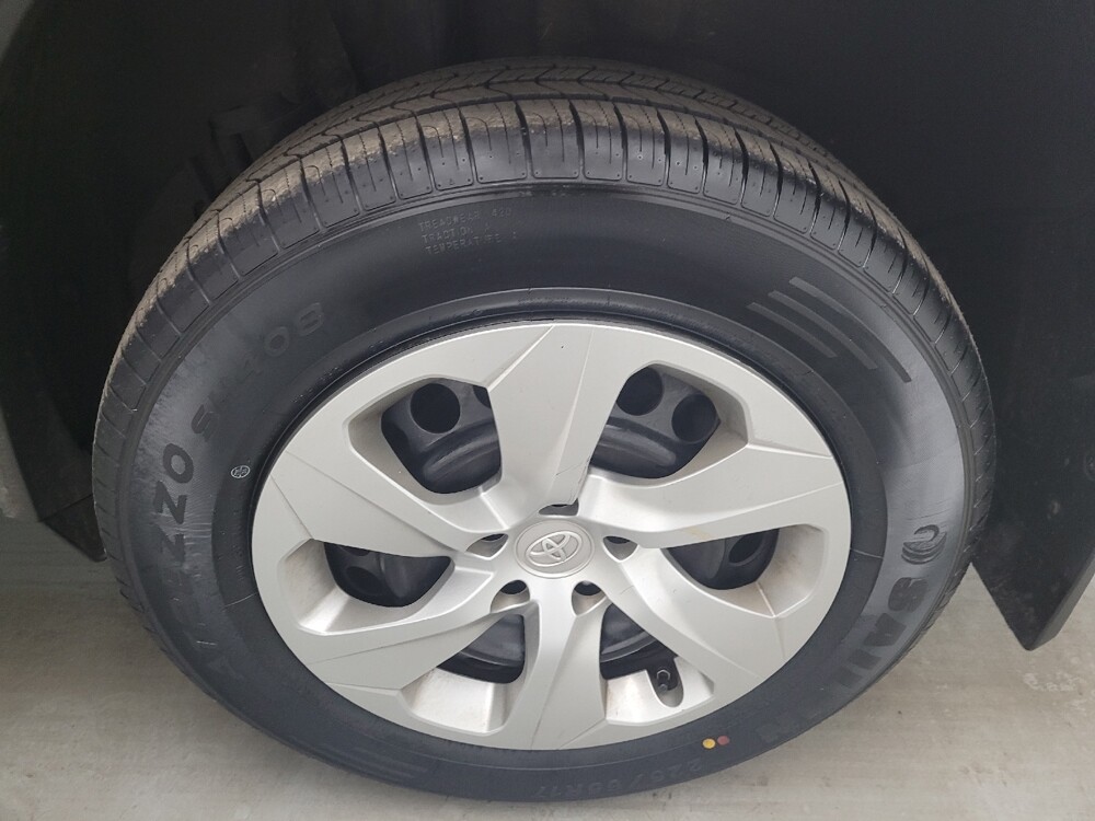 2021 Toyota RAV4 in Louisville, KY 40258 - 18131238 31