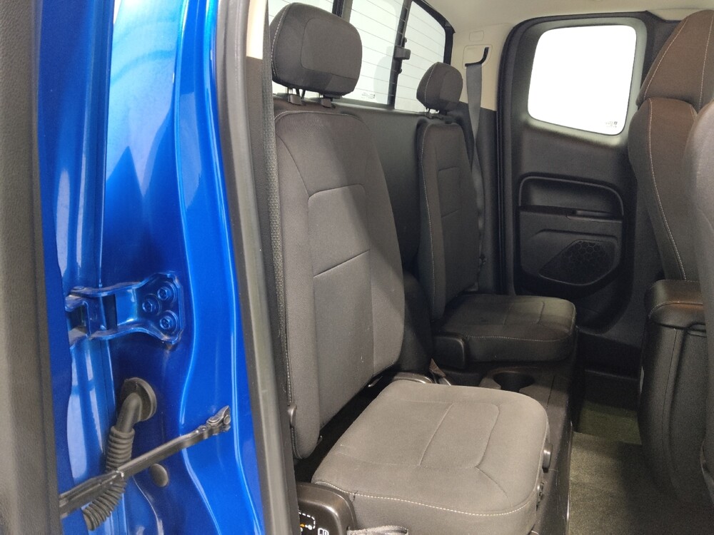 2018 Chevrolet Colorado in Columbus, OH 43231 - 18131243 19