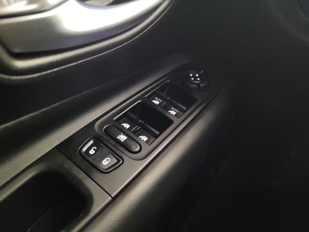 2020 Jeep Renegade in Toledo, OH 43617 - 18131245 27