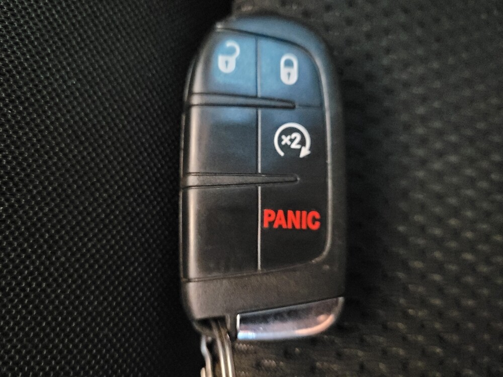 2020 Jeep Renegade in Toledo, OH 43617 - 18131245 32