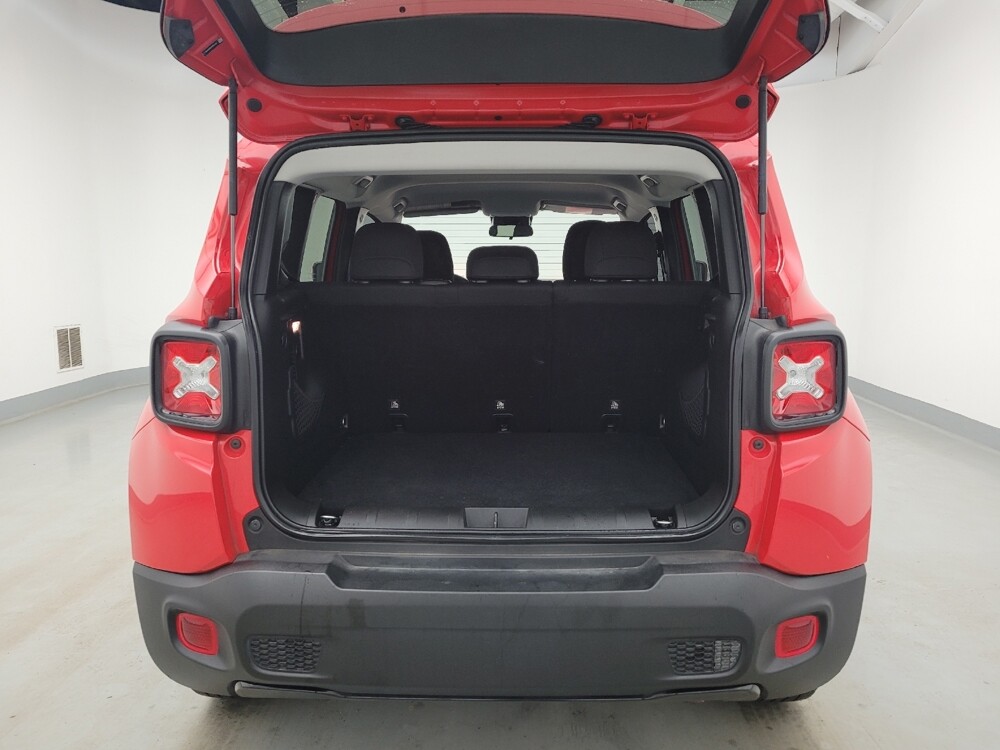 2020 Jeep Renegade in Toledo, OH 43617 - 18131245 29