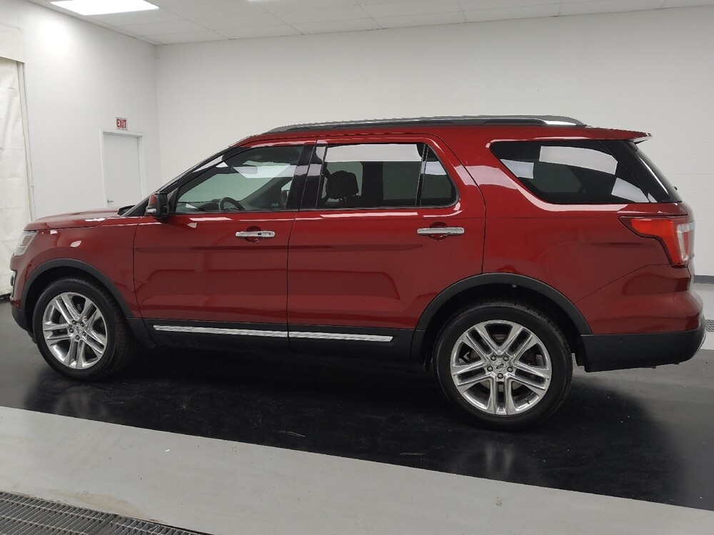 2017 Ford Explorer in St. Louis, MO 63125 - 18131255 3