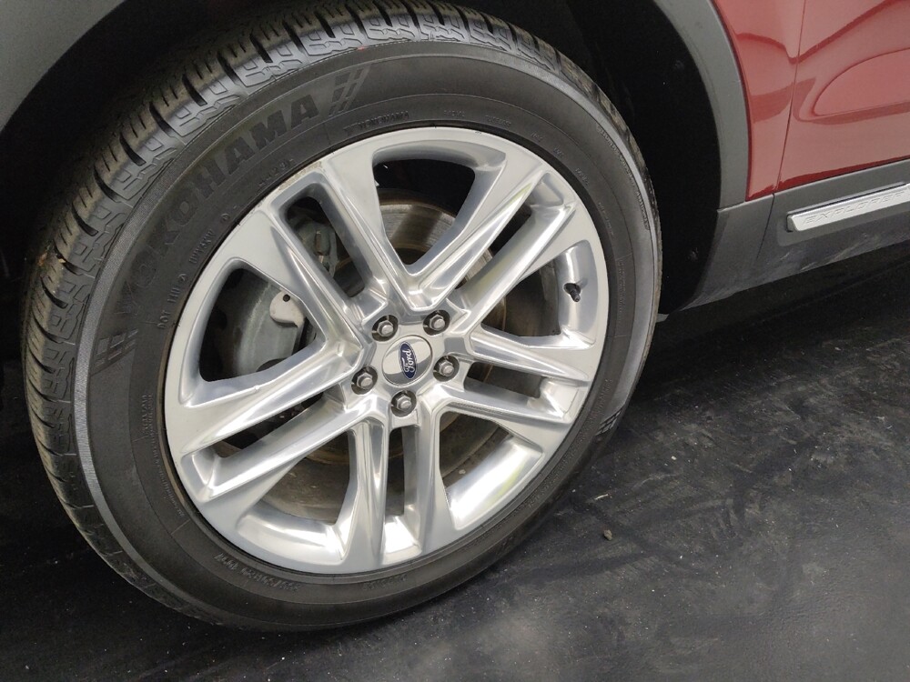 2017 Ford Explorer in St. Louis, MO 63125 - 18131255 31