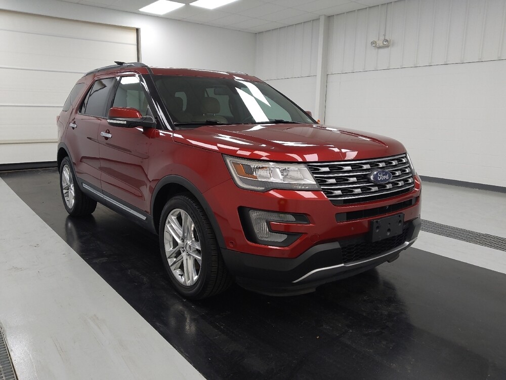2017 Ford Explorer in St. Louis, MO 63125 - 18131255 13