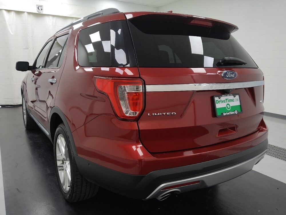 2017 Ford Explorer in St. Louis, MO 63125 - 18131255 5