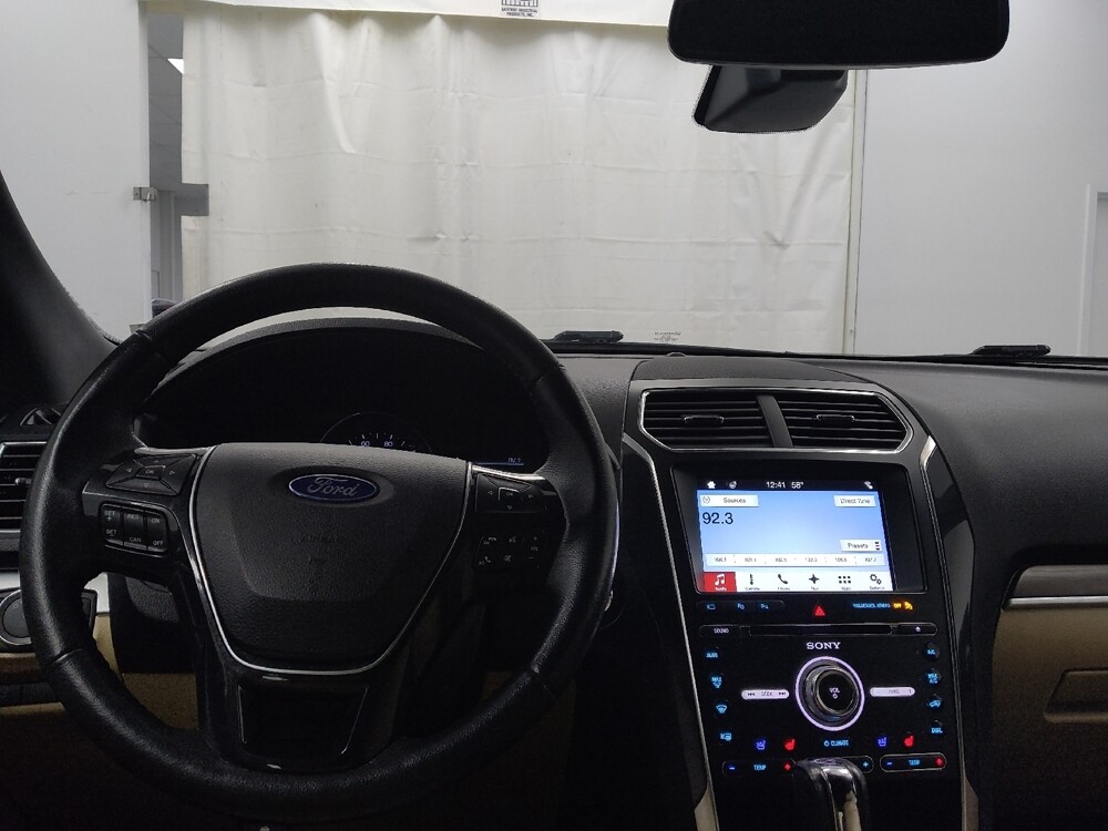 2017 Ford Explorer in St. Louis, MO 63125 - 18131255 22
