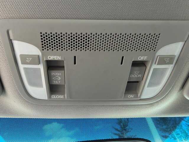 2014 Acura ILX in Baltimore, MD 21225 - 18131262 28