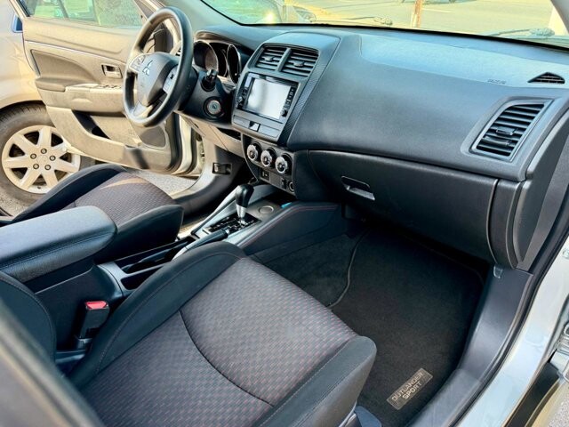 2019 Mitsubishi Outlander Sport in Baltimore, MD 21225 - 18131263 9