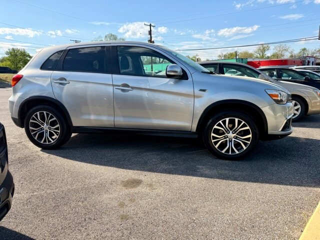 2019 Mitsubishi Outlander Sport in Baltimore, MD 21225 - 18131263 3