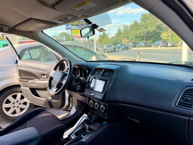 2019 Mitsubishi Outlander Sport in Baltimore, MD 21225 - 18131263 10