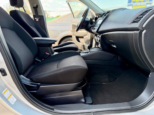 2019 Mitsubishi Outlander Sport in Baltimore, MD 21225 - 18131263 8