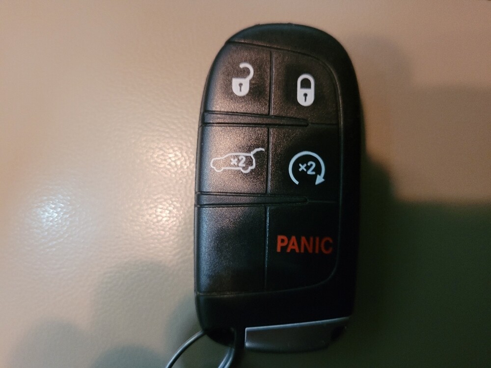 2022 Jeep Grand Cherokee in Plymouth Meeting, PA 19462 - 18131264 32