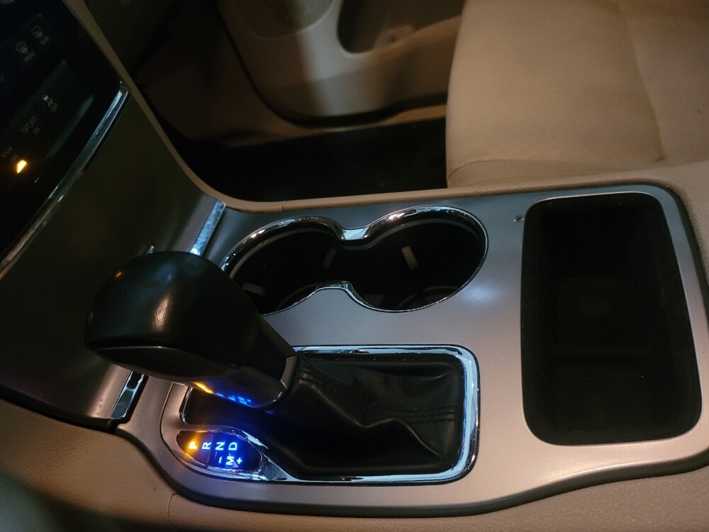 2022 Jeep Grand Cherokee in Plymouth Meeting, PA 19462 - 18131264 26