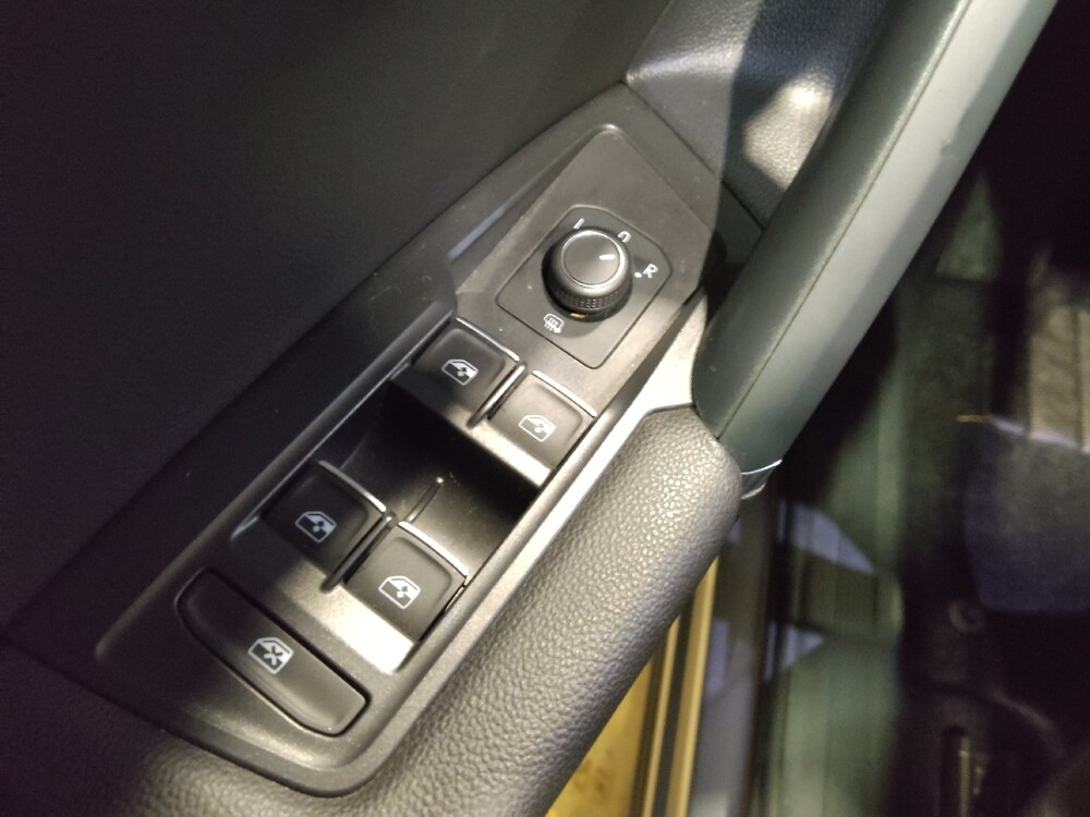 2020 Volkswagen Tiguan in Williamstown, NJ 8094 - 18131266 27