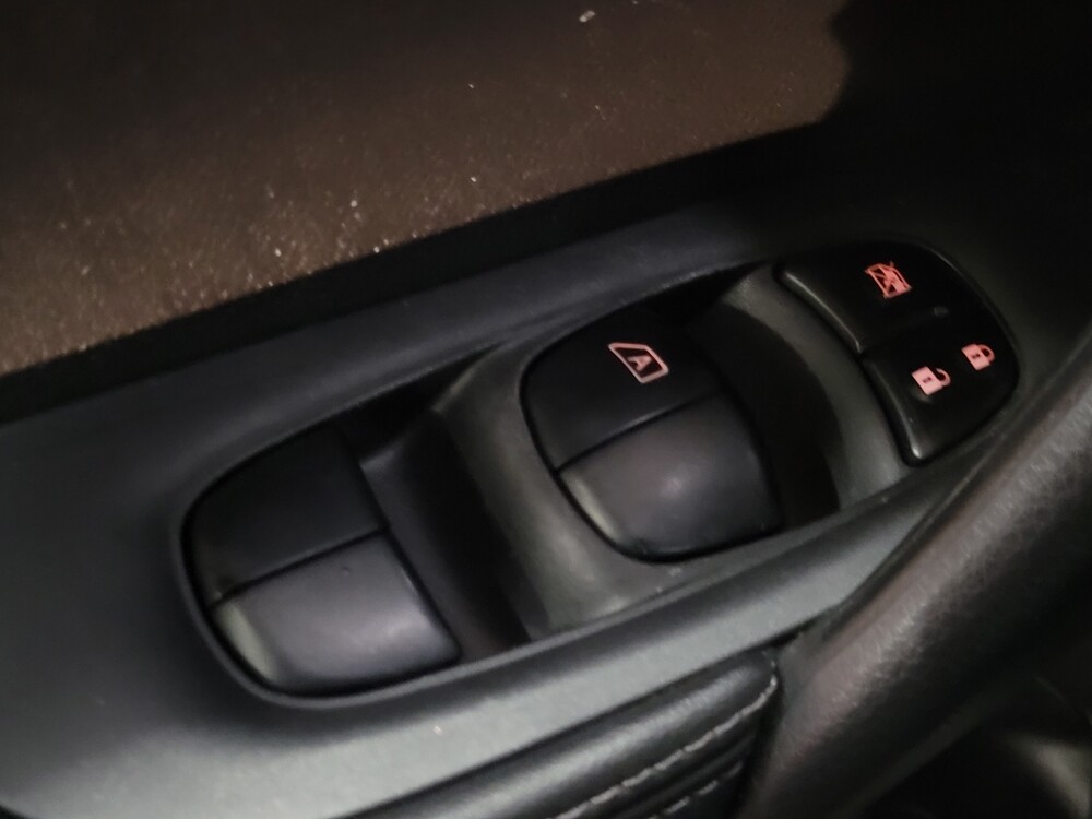 2017 Nissan Rogue Sport in Laurel, MD 20724 - 18131274 27