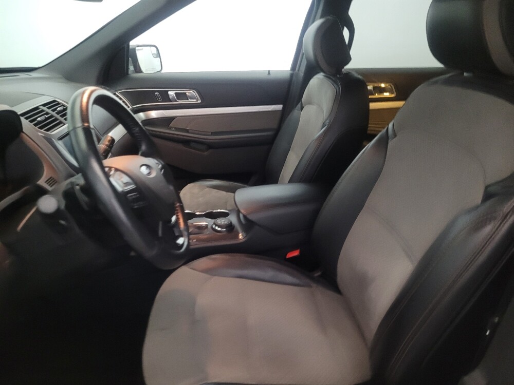 2017 Ford Explorer in Pittsburgh, PA 15237 - 18131277 17