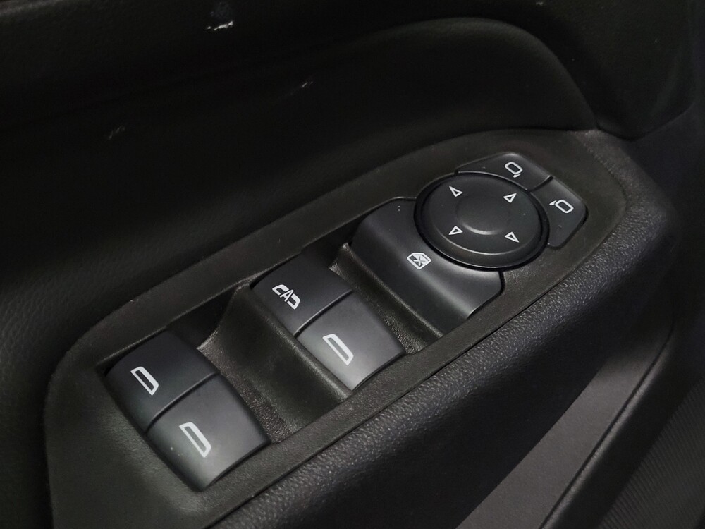 2020 Chevrolet Equinox in Pittsburgh, PA 15237 - 18131278 27