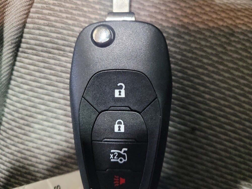 2018 Chevrolet Cruze in Temple Hills, MD 20746 - 18131281 32