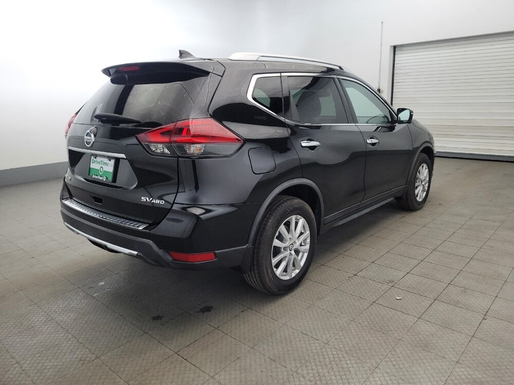 2018 Nissan Rogue in Pittsburgh, PA 15237 - 18131283 9