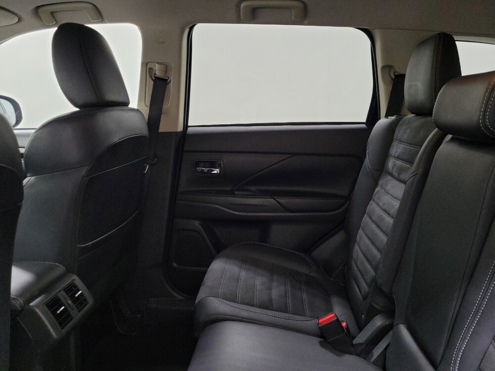 2020 Mitsubishi Outlander in Langhorne, PA 19047 - 18131308 18