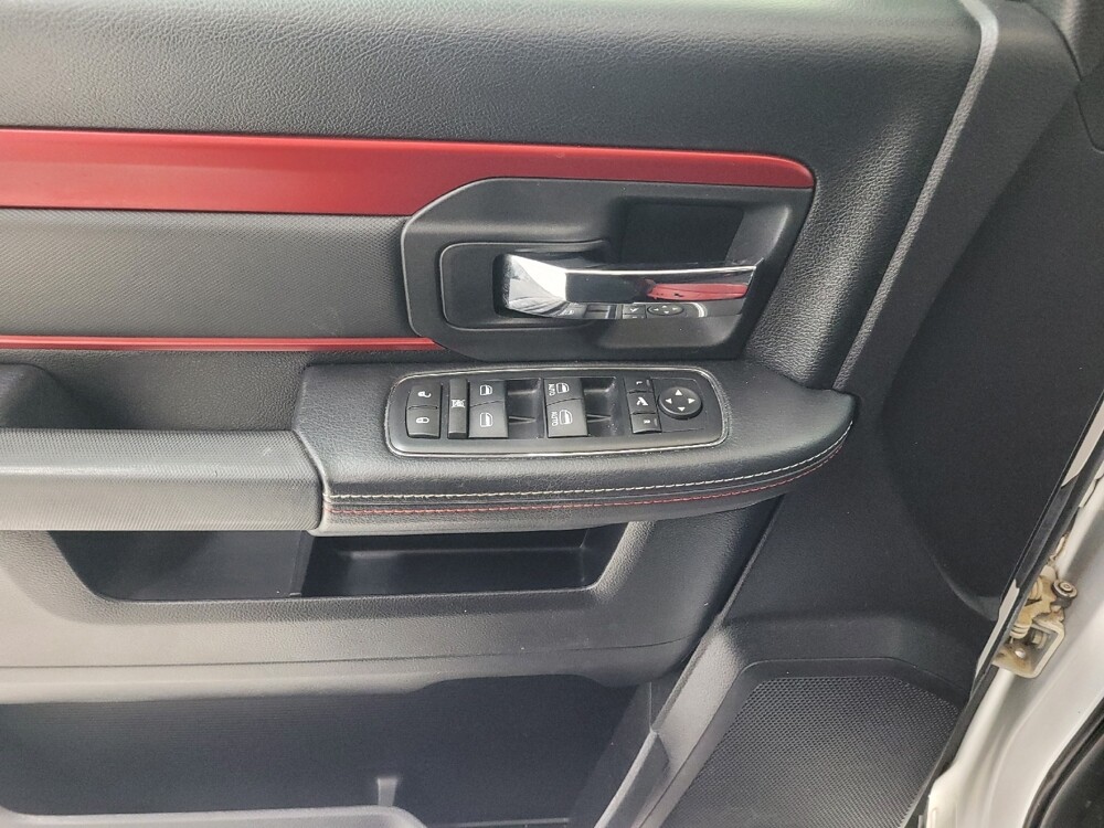 2016 RAM 1500 in St. Louis, MO 63125 - 18131314 32
