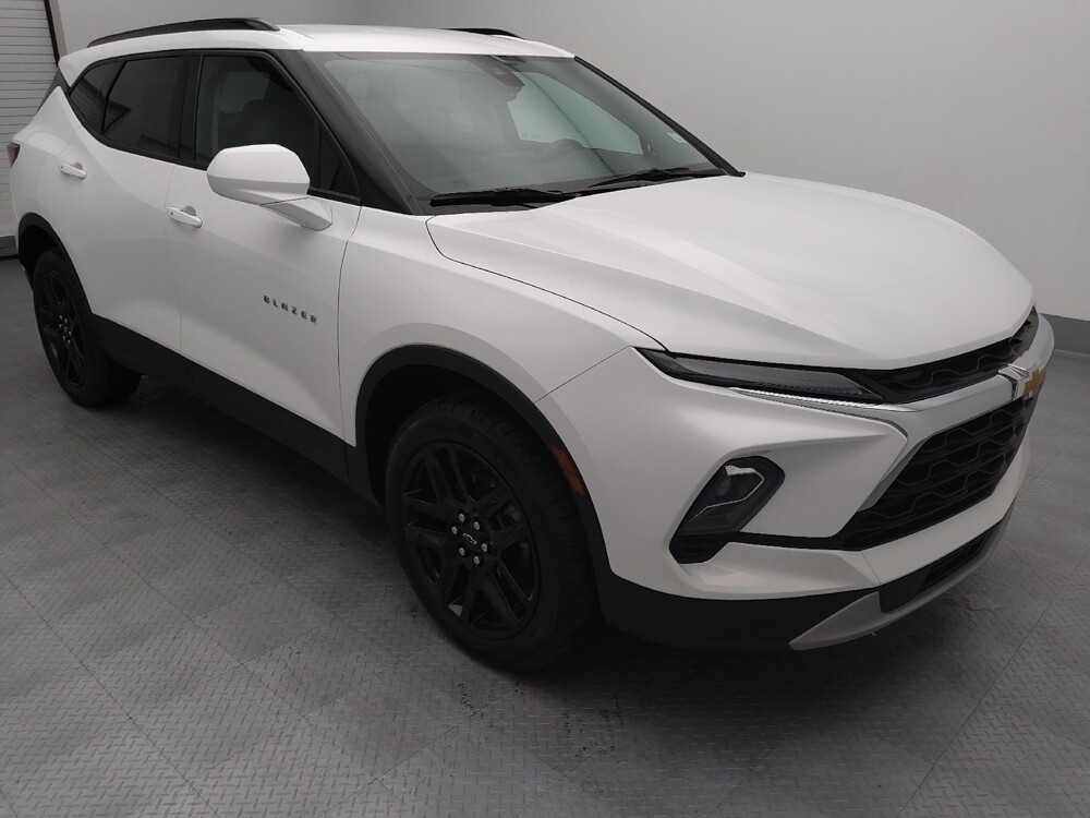2024 Chevrolet Blazer in Wichita, KS 67207 - 18131316 13