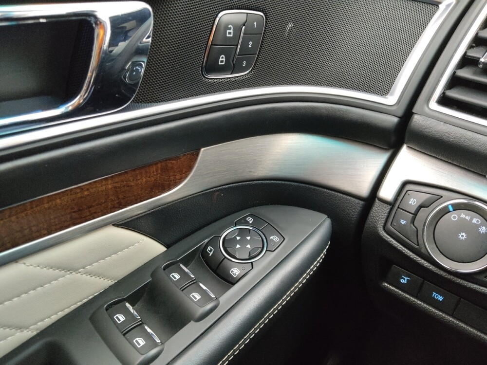 2017 Ford Explorer in Topeka, KS 66611 - 18131318 27