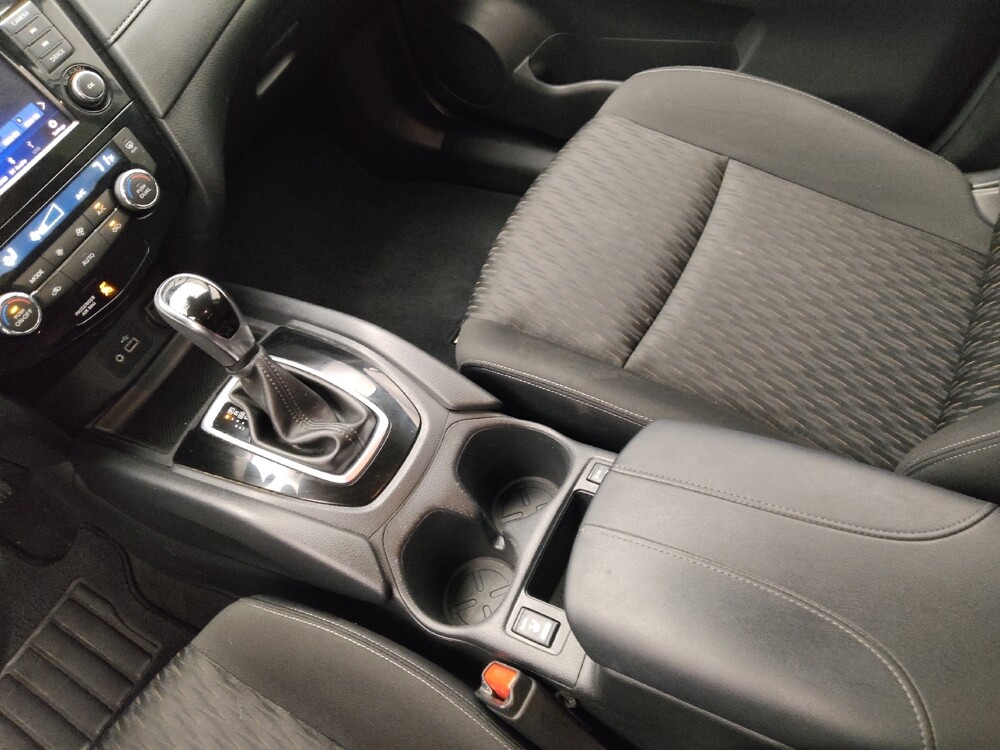 2019 Nissan Rogue in Topeka, KS 66611 - 18131320 26