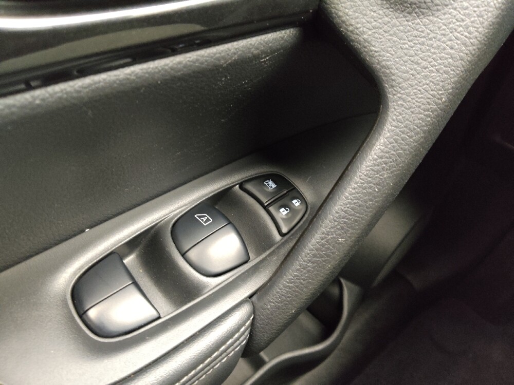 2019 Nissan Rogue in Topeka, KS 66611 - 18131320 27