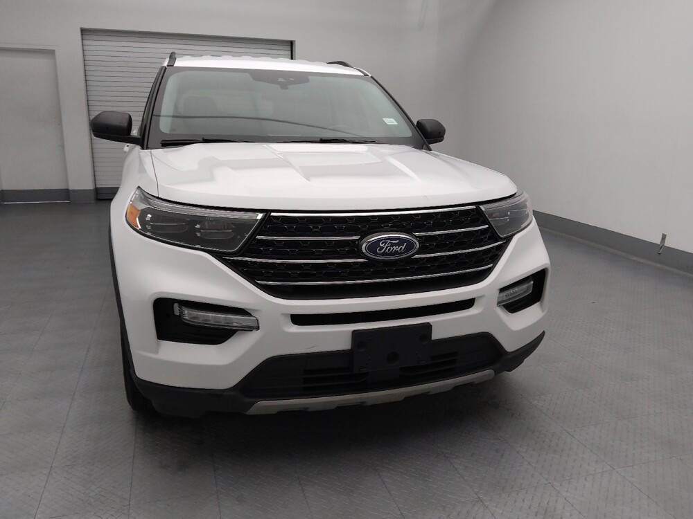 2020 Ford Explorer in Topeka, KS 66611 - 18131321 14