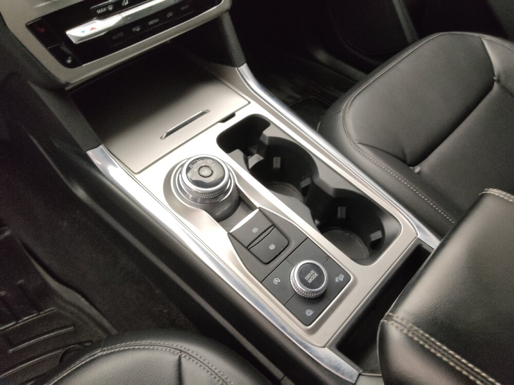 2020 Ford Explorer in Topeka, KS 66611 - 18131321 26