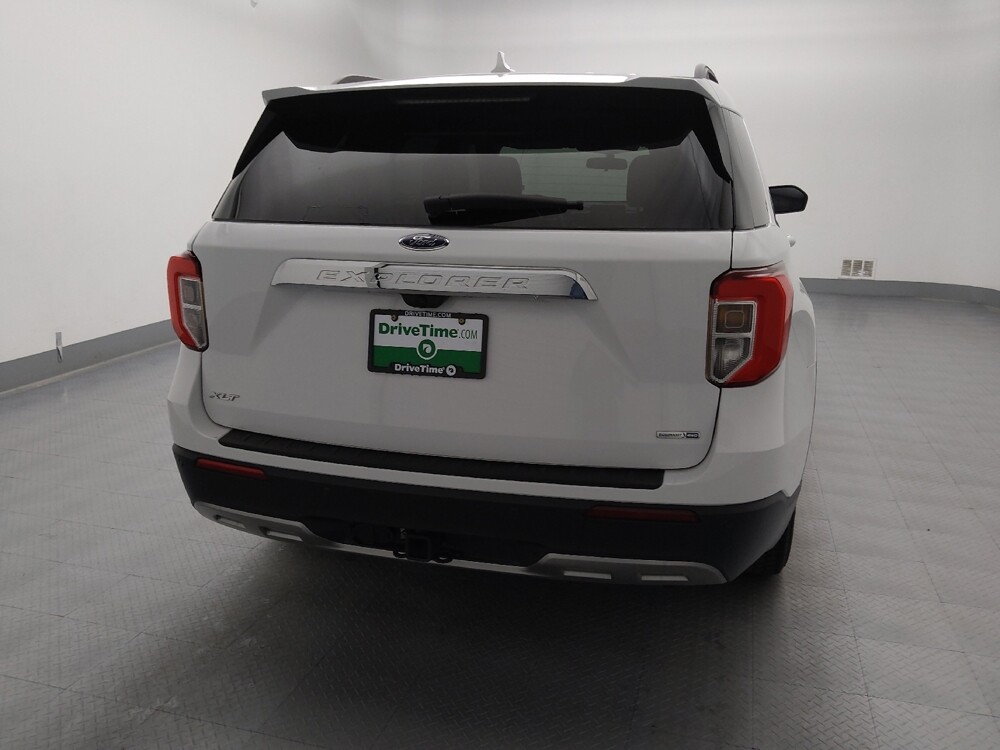 2020 Ford Explorer in Topeka, KS 66611 - 18131321 7