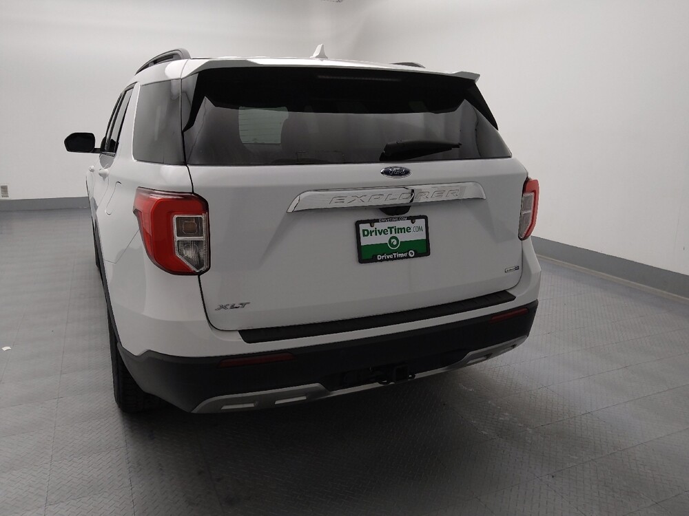 2020 Ford Explorer in Topeka, KS 66611 - 18131321 6