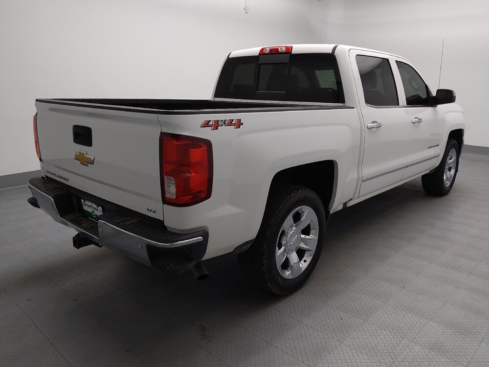 2018 Chevrolet Silverado 1500 in Independence, MO 64055 - 18131327 9