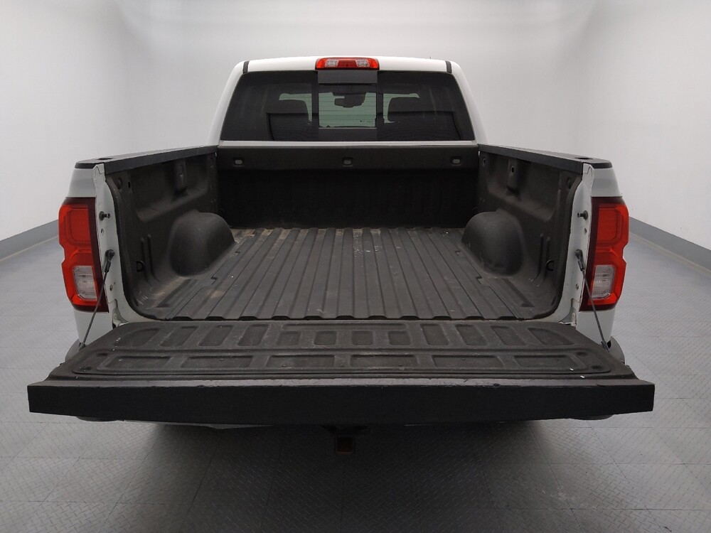 2018 Chevrolet Silverado 1500 in Independence, MO 64055 - 18131327 29