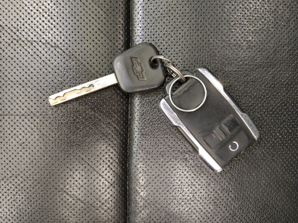 2018 Chevrolet Silverado 1500 in Independence, MO 64055 - 18131327 32