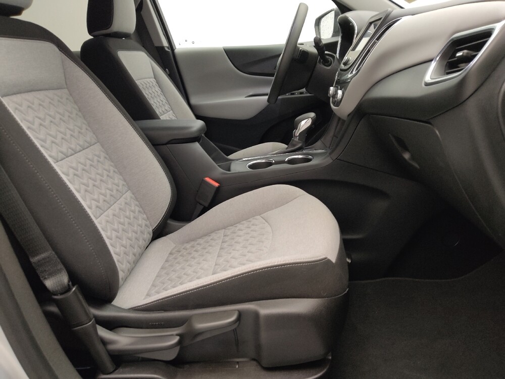 2022 Chevrolet Equinox in St. Louis, MO 63136 - 18131328 21