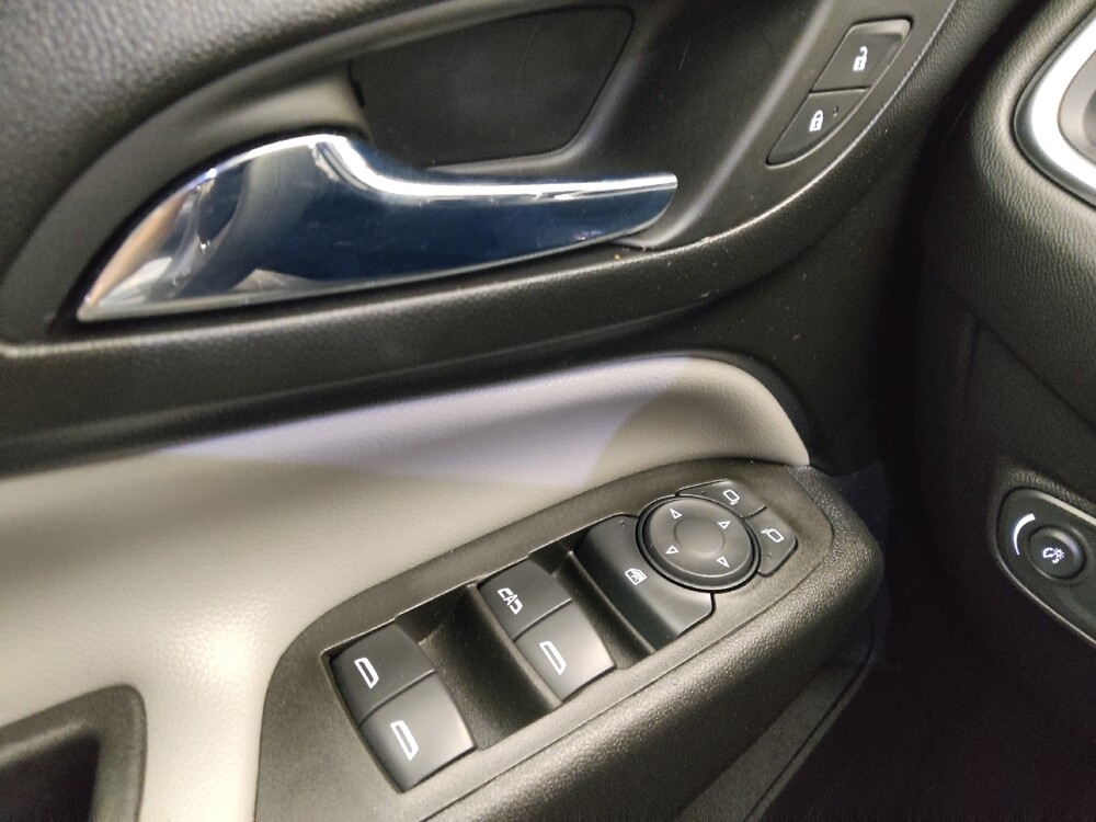 2022 Chevrolet Equinox in St. Louis, MO 63136 - 18131328 27