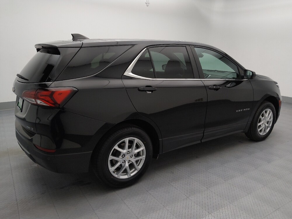2023 Chevrolet Equinox in St. Louis, MO 63136 - 18131329 10