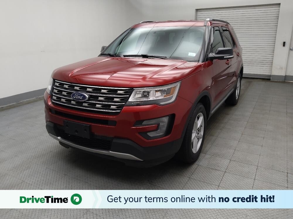 2017 Ford Explorer in Lombard, IL 60148 - 18131332