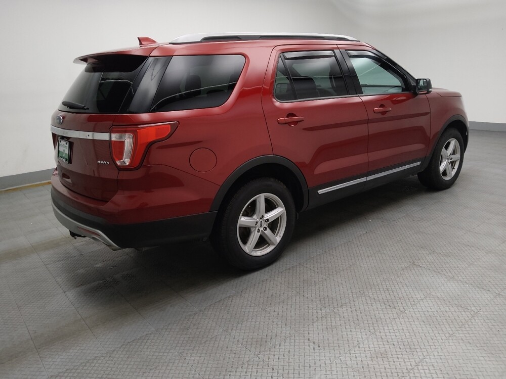 2017 Ford Explorer in Lombard, IL 60148 - 18131332 10
