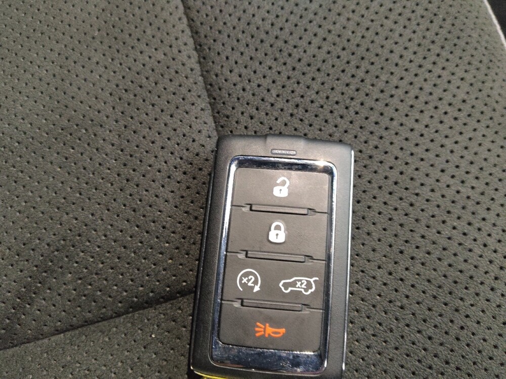 2021 Jeep Grand Cherokee L in Lombard, IL 60148 - 18131337 32