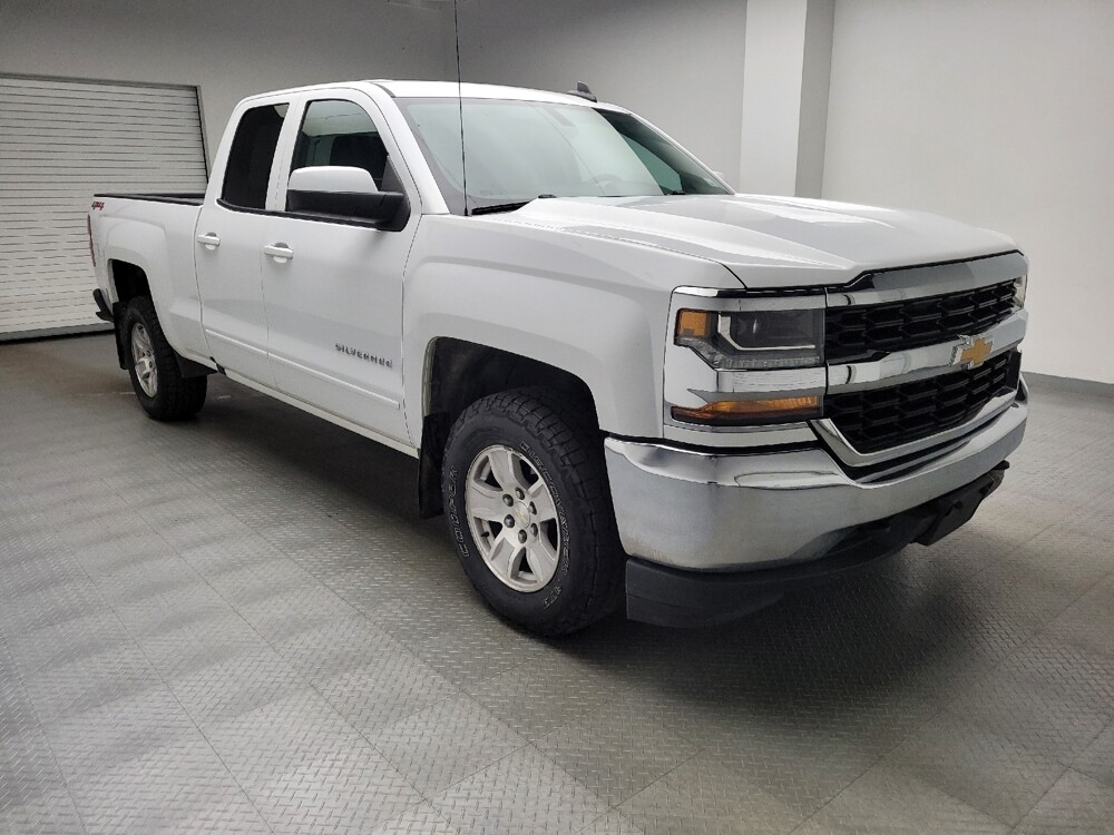 2018 Chevrolet Silverado 1500 in Taylor, MI 48180 - 18131342 13