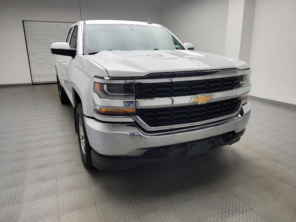 2018 Chevrolet Silverado 1500 in Taylor, MI 48180 - 18131342 14